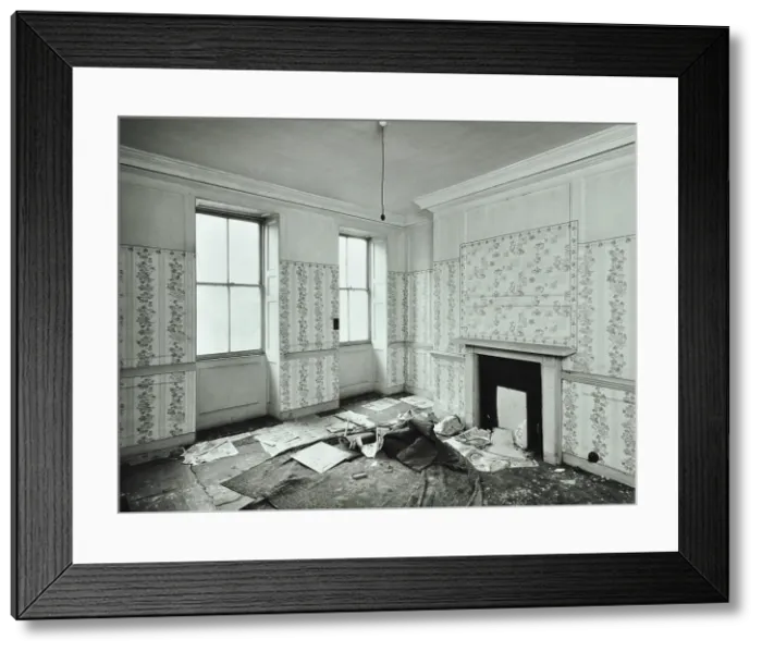 Framed Print : 83 Stoke Newington Church Street, London: ground floor front room, 1971. Creator: Unknown Framed Print : 83 Stoke Newington Church Street, London: ground floor front room, 1971. Creator: Unknown