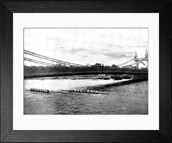 Framed Print : The Universities Boat-Race: shooting Hammersmith Bridge, 1895. Creator: Stearn. The Universities Boat-Race: shooting Hammersmith Bridge, 1895. Creator: Stearn Framed Print : The Universities Boat-Race: shooting Hammersmith Bridge, 1895. Creator: Stearn. The Universities Boat-Race: shooting Hammersmith Bridge, 1895. Creator: Stearn