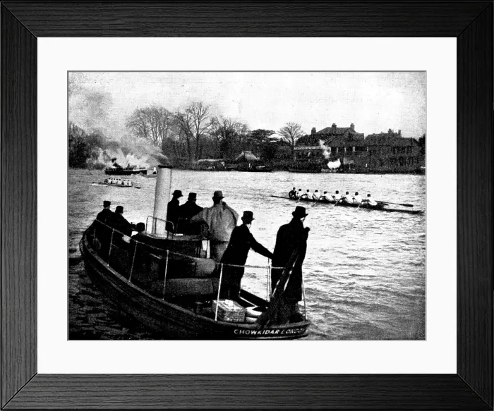 Framed Print : The Universities Boat-Race: the finish at Mortlake, 1895. Creator: Stearn. The Universities Boat-Race: the finish at Mortlake, 1895. Creator: Stearn Framed Print : The Universities Boat-Race: the finish at Mortlake, 1895. Creator: Stearn. The Universities Boat-Race: the finish at Mortlake, 1895. Creator: Stearn