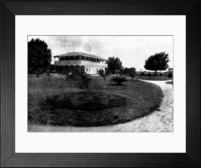 Framed Print : The Spanish-American War: country residence outside the town of Matanzas, 1898. Creator: Unknown Framed Print : The Spanish-American War: country residence outside the town of Matanzas, 1898. Creator: Unknown