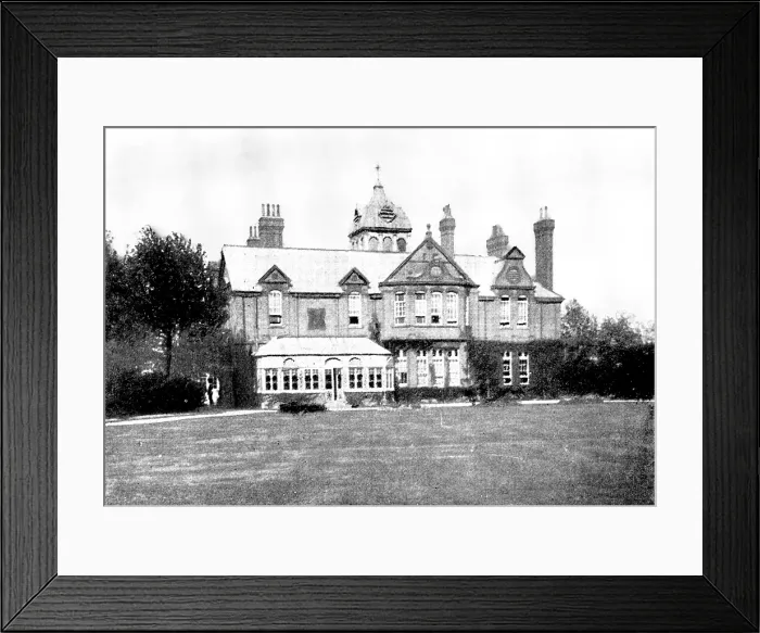Framed Print : The Royal Visit to Portsmouth: Government House, 1898. Creator: Unknown Framed Print : The Royal Visit to Portsmouth: Government House, 1898. Creator: Unknown