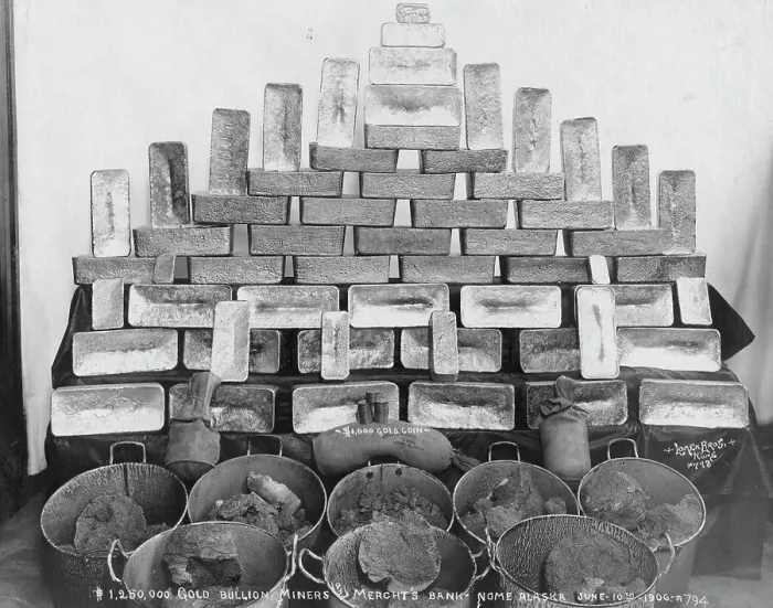 Framed Print : $1, 250, 000 in gold bullion at Miners and Merchants Bank, 1906. Creator: Lomen Brothers Framed Print : $1, 250, 000 in gold bullion at Miners and Merchants Bank, 1906. Creator: Lomen Brothers