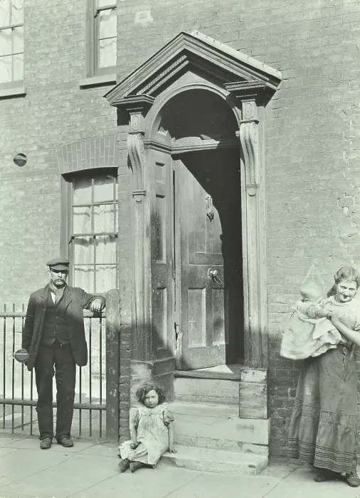Framed Print : 112 Watergate Street, Deptford, London, 1911. Creator: Unknown Framed Print : 112 Watergate Street, Deptford, London, 1911. Creator: Unknown