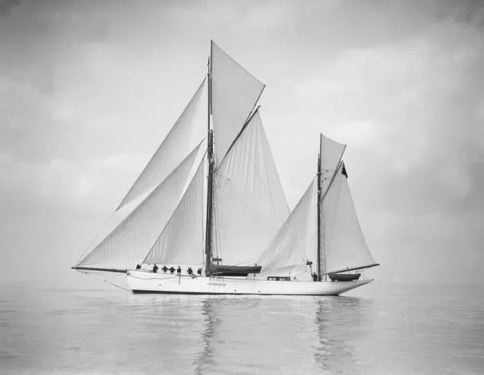 Framed Print : The 134 ton ketch Lavengro under sail, 1911. Creator: Kirk & Sons of Cowes Framed Print : The 134 ton ketch Lavengro under sail, 1911. Creator: Kirk & Sons of Cowes