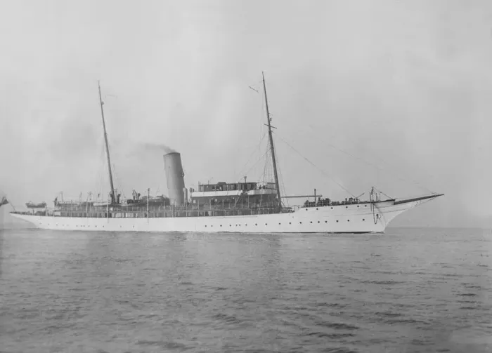 Framed Print : The 142 ton steam yacht Sapphire under way. Creator: Kirk & Sons of Cowes