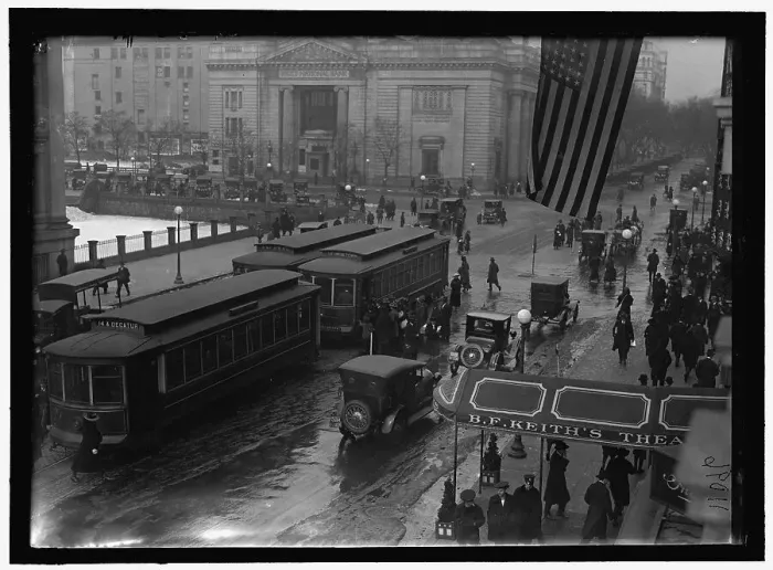 Framed Print : 14th Street, between 1913 and 1918. Creator: Harris & Ewing. 14th Street, between 1913 and 1918. Creator: Harris & Ewing Framed Print : 14th Street, between 1913 and 1918. Creator: Harris & Ewing. 14th Street, between 1913 and 1918. Creator: Harris & Ewing