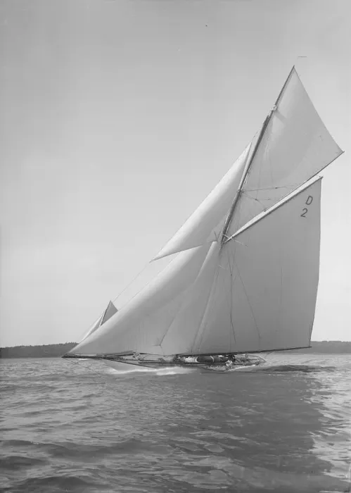 Framed Print : The 15 Metre cutter Ostara sailing close-hauled, 1911. Creator: Kirk & Sons of Cowes Framed Print : The 15 Metre cutter Ostara sailing close-hauled, 1911. Creator: Kirk & Sons of Cowes