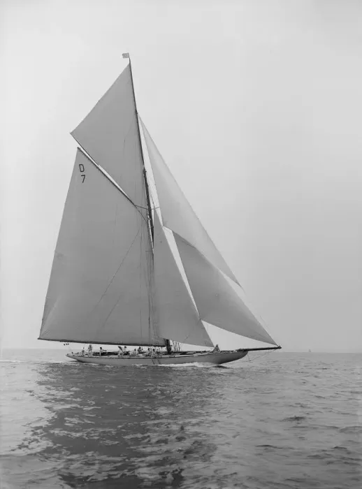 Framed Print : The 15 Metre Istria sailing close-hauled, 1913. Creator: Kirk & Sons of Cowes Framed Print : The 15 Metre Istria sailing close-hauled, 1913. Creator: Kirk & Sons of Cowes