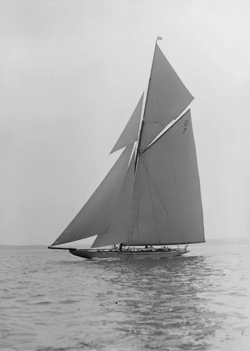Framed Print : The 15 Metre Istria sailing close-hauled, 1913. Creator: Kirk & Sons of Cowes