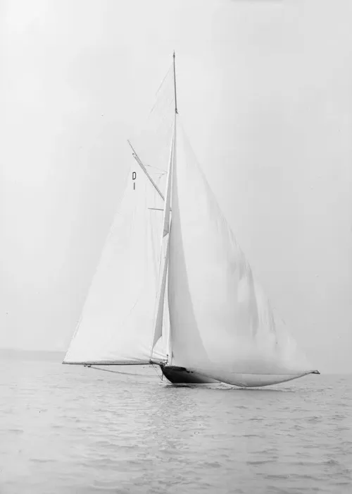 Framed Print : The 15 Metre sailing yacht Pamela searching for wind, 1913. Creator: Kirk & Sons of Cowes Framed Print : The 15 Metre sailing yacht Pamela searching for wind, 1913. Creator: Kirk & Sons of Cowes