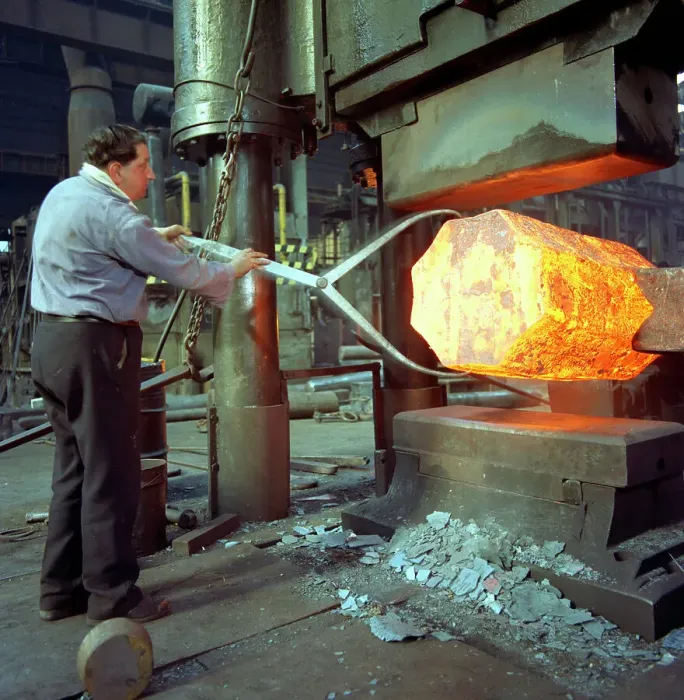 Framed Print : A 1500 ton steel press, Sheffield, South Yorkshire, 1970. Artist: Michael Walters Framed Print : A 1500 ton steel press, Sheffield, South Yorkshire, 1970. Artist: Michael Walters