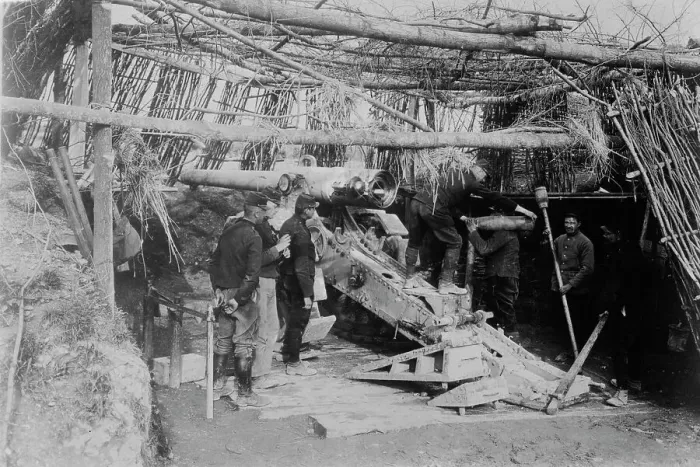 Framed Print : 155 cm [i.e. mm] gun in France, between c1910 and c1915. Creator: Bain News Service