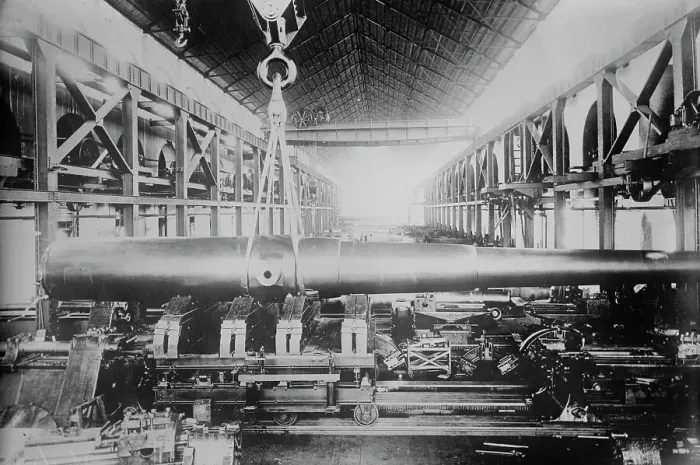 Framed Print : 16 Gun for Panama at Watervliet, between c1910 and c1915. Creator: Bain News Service Framed Print : 16 Gun for Panama at Watervliet, between c1910 and c1915. Creator: Bain News Service