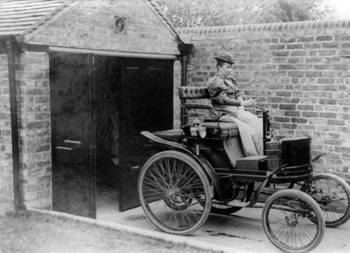 Framed Print : 1896 Hurtu with Benz engine. Creator: Unknown Framed Print : 1896 Hurtu with Benz engine. Creator: Unknown