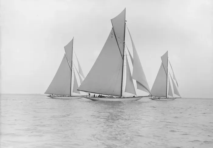 Framed Print : The 19-metre class Norada, Wendula & Mariquita racing close-hauled, 1911 Framed Print : The 19-metre class Norada, Wendula & Mariquita racing close-hauled, 1911
