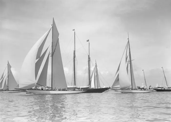 Framed Print : The 19-metres class Octavia, Norada, Corona & Mariquita racing at Cowes, 1911 Framed Print : The 19-metres class Octavia, Norada, Corona & Mariquita racing at Cowes, 1911