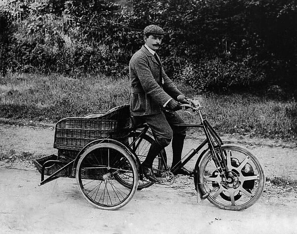 1901 Singer tricycle. Creator: Unknown