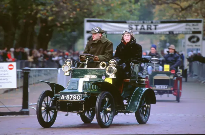 Framed Print : 1904 De Dion Bouton at 2000 London to Brighton run Framed Print : 1904 De Dion Bouton at 2000 London to Brighton run