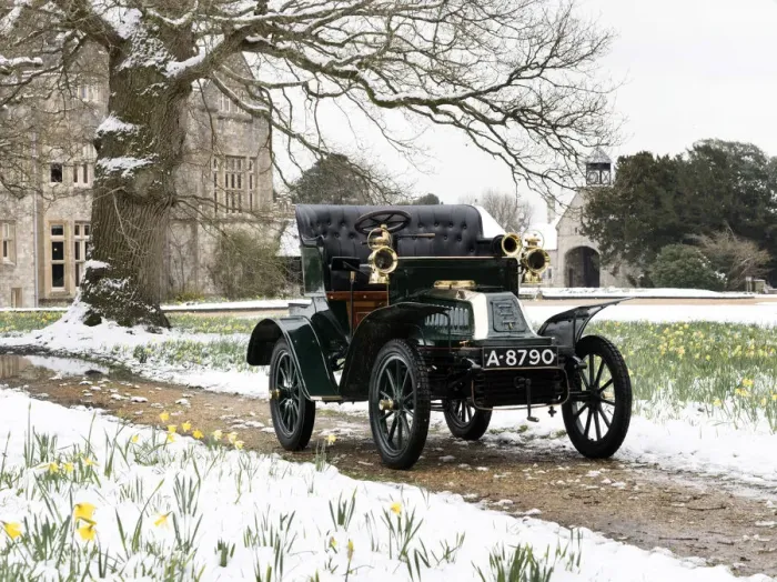 Framed Print : 1904 De Dion Bouton model Q in snow with daffodils at Beaulieu. Creator: Unknown Framed Print : 1904 De Dion Bouton model Q in snow with daffodils at Beaulieu. Creator: Unknown