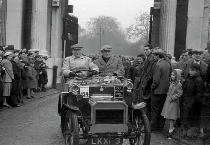 Framed Print : 1904 Humberette on 1952 RAC Veteran Car Run London to Brighton Framed Print : 1904 Humberette on 1952 RAC Veteran Car Run London to Brighton