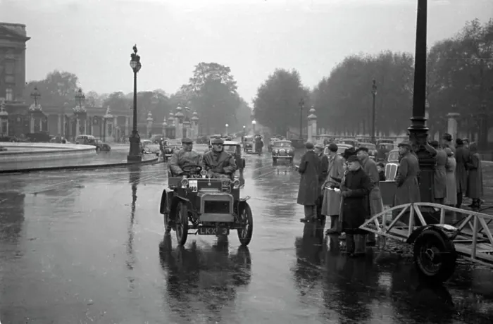Framed Print : 1904 Humberette on 1953 RAC Veteran Car Run London to Brighton Framed Print : 1904 Humberette on 1953 RAC Veteran Car Run London to Brighton