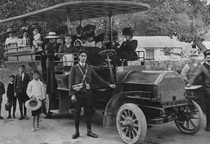 Framed Print : 1905 Milnes - Daimler charabanc for GWR. Creator: Unknown Framed Print : 1905 Milnes - Daimler charabanc for GWR. Creator: Unknown