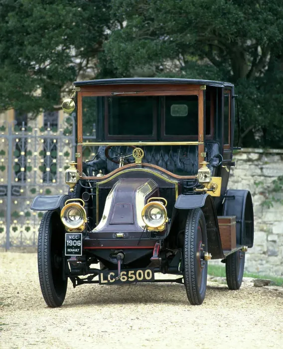 Framed Print : A 1906 Renault 14 / 20hp XB Framed Print : A 1906 Renault 14 / 20hp XB