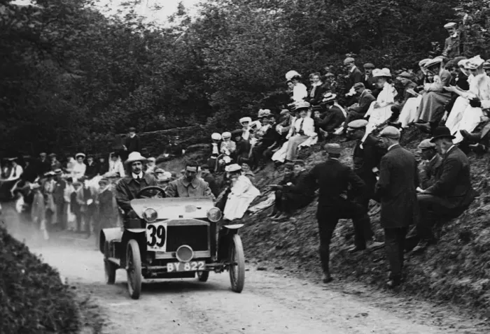 Framed Print : 1907 Riley 9hp Victoria. Creator: Unknown Framed Print : 1907 Riley 9hp Victoria. Creator: Unknown