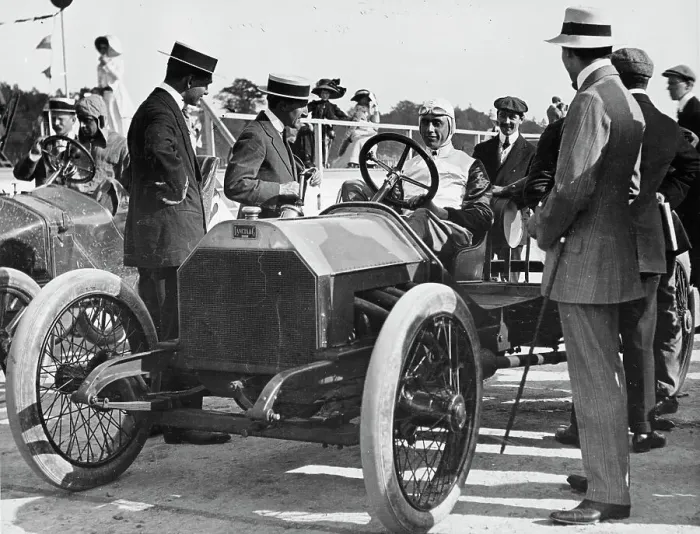 Framed Print : 1909 Lancia Beta, WL Stewart at the wheel, c1909-c1920