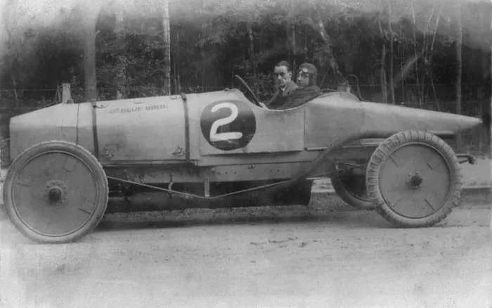Framed Print : 1912 Blue Bird Darracq, Malcolm Campbell and Godfrey Waters. Creator: Unknown Framed Print : 1912 Blue Bird Darracq, Malcolm Campbell and Godfrey Waters. Creator: Unknown
