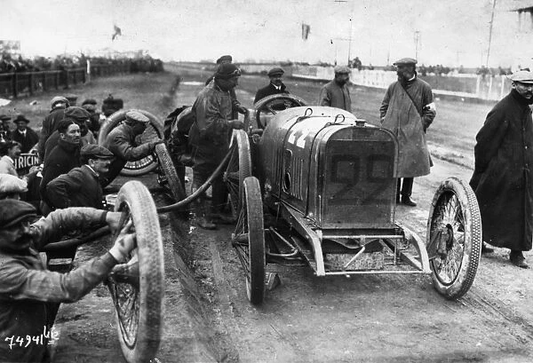 1912 Peugeot 2 litre Coupe de l auto, Thomas. Creator: Unknown