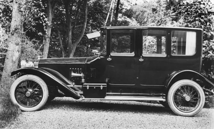Framed Print : 1913 Sizaire Berwick 20hp. Creator: Unknown Framed Print : 1913 Sizaire Berwick 20hp. Creator: Unknown