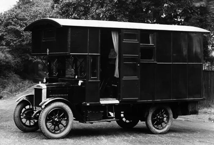 Framed Print : 1925 Morris 1 ton camper van conversion by Hutchings. Creator: Unknown Framed Print : 1925 Morris 1 ton camper van conversion by Hutchings. Creator: Unknown