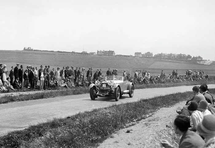 Framed Print : 1929 Mercedes Benz driven by Earl Howe on 1930 Brighton rally acceleration trial Framed Print : 1929 Mercedes Benz driven by Earl Howe on 1930 Brighton rally acceleration trial