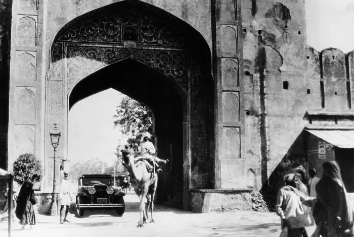 Framed Print : 1930 Cadillac saloon beneath the Amber Gate, Jaipur, India, (c1930?) Framed Print : 1930 Cadillac saloon beneath the Amber Gate, Jaipur, India, (c1930?)