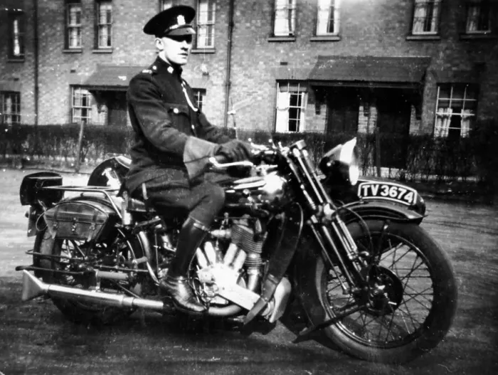 Framed Print : 1931 Brough Superior SS80 de luxe, (c1931?) Framed Print : 1931 Brough Superior SS80 de luxe, (c1931?)