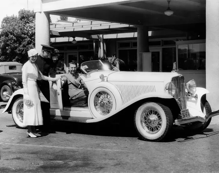 Framed Print : 1932 Auburn 12-60 Boattail Speedster, (c1932?) Framed Print : 1932 Auburn 12-60 Boattail Speedster, (c1932?)