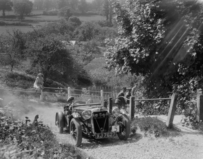 Framed Print : 1933 Crossley Ten taking part in a West Hants Light Car Club Trial, Ibberton Hill, Dorset, 1930s Framed Print : 1933 Crossley Ten taking part in a West Hants Light Car Club Trial, Ibberton Hill, Dorset, 1930s