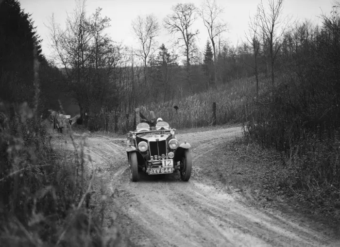 Framed Print : 1935 MG Magnette competing in the Great West Motor Club Thatcher Trophy, 1938. Artist: Bill Brunell Framed Print : 1935 MG Magnette competing in the Great West Motor Club Thatcher Trophy, 1938. Artist: Bill Brunell