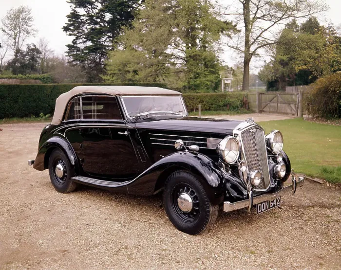 Framed Print : A 1937 Wolseley Super Six Framed Print : A 1937 Wolseley Super Six