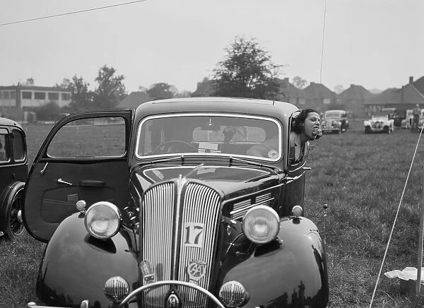 1938 Standard Flying Fourteen at the Standard Car Owners Club Gymkhana, 8 May 1938