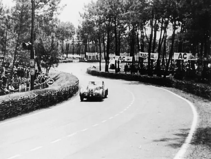 Framed Print : 1939 Bentley Corniche at Le Mans, France, 1951 Framed Print : 1939 Bentley Corniche at Le Mans, France, 1951