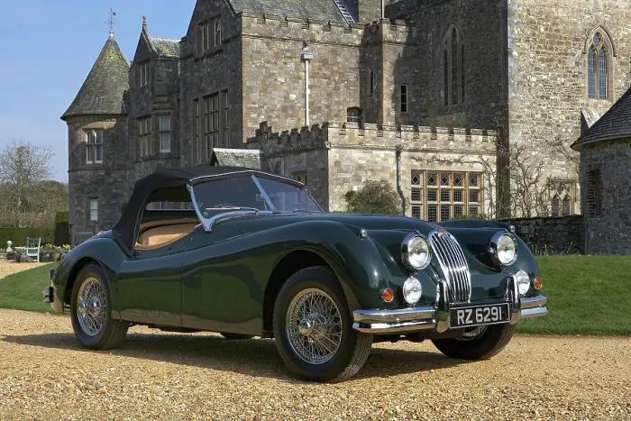 Framed Print : 1954 Jaguar XK140 outside Palace House, Beaulieu Framed Print : 1954 Jaguar XK140 outside Palace House, Beaulieu