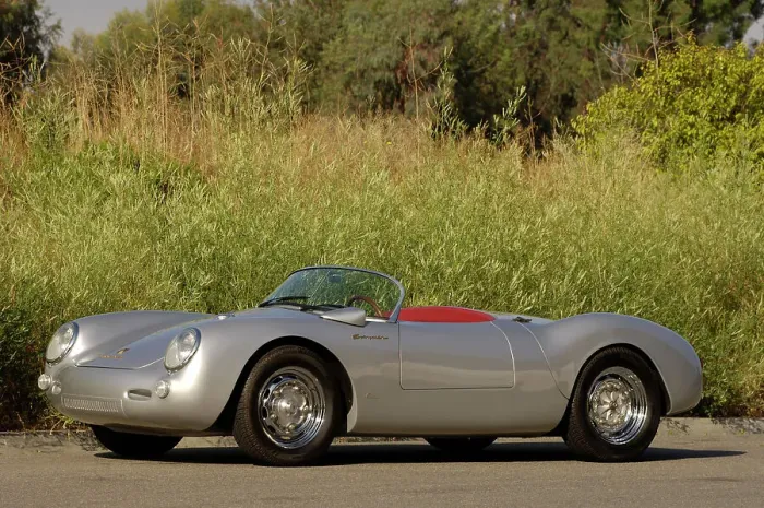 Framed Print : 1956 Porsche Spyder - James Dean replica. Artist: Simon Clay Framed Print : 1956 Porsche Spyder - James Dean replica. Artist: Simon Clay