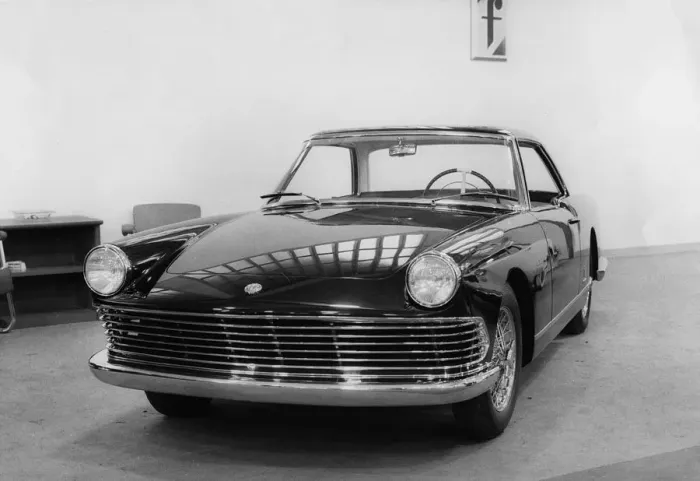 Framed Print : 1958 Alfa Romeo Pininfarina Coupe. Creator: Unknown Framed Print : 1958 Alfa Romeo Pininfarina Coupe. Creator: Unknown