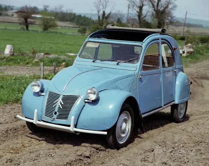 Framed Print : A 1959 Citroen 2CV CI Framed Print : A 1959 Citroen 2CV CI