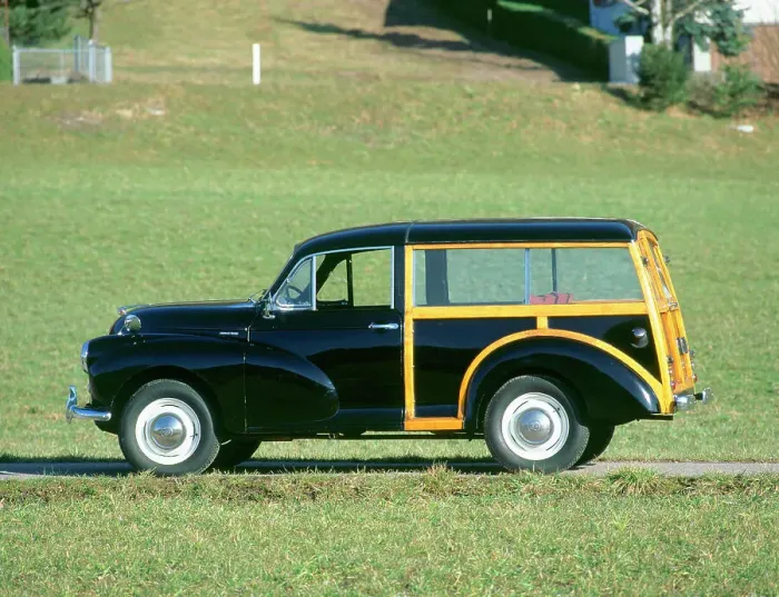 Framed Print : 1960 Morris Minor Traveller