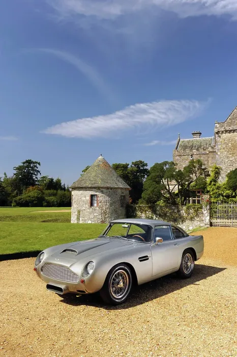 Framed Print : 1961 Aston Martin DB4 GT Framed Print : 1961 Aston Martin DB4 GT
