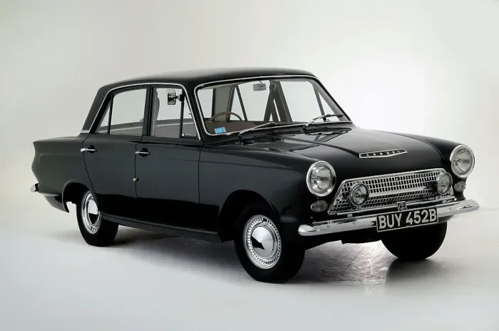 Framed Print : 1962 Ford Consul Cortina Deluxe Framed Print : 1962 Ford Consul Cortina Deluxe