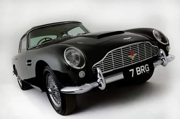 Framed Print : 1963 Aston Martin DB4 GT Framed Print : 1963 Aston Martin DB4 GT